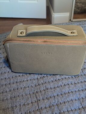 EACHY Olive Green Travel Jewelry Case with Top Handle